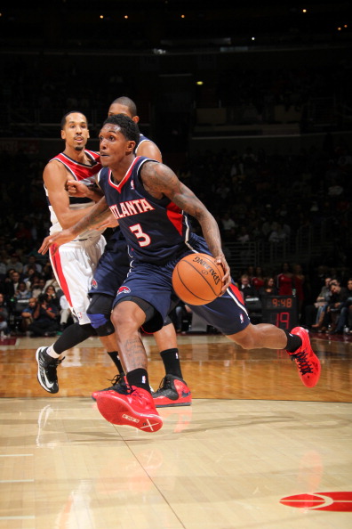 尤其是在外 尤其是在外