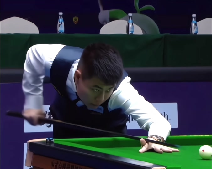 从三线争冠到推倒重建：三大核心告别红军，利物浦如何重生？.