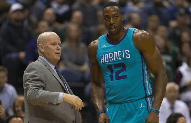 库里4000三分历史首人：缔造多项三分历史第一 无愧三分之神